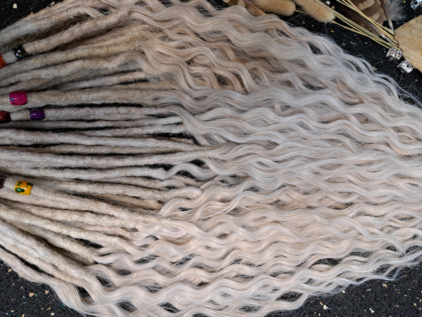 Curly Dreadlocks Double Ended Lichtblond 55cm
