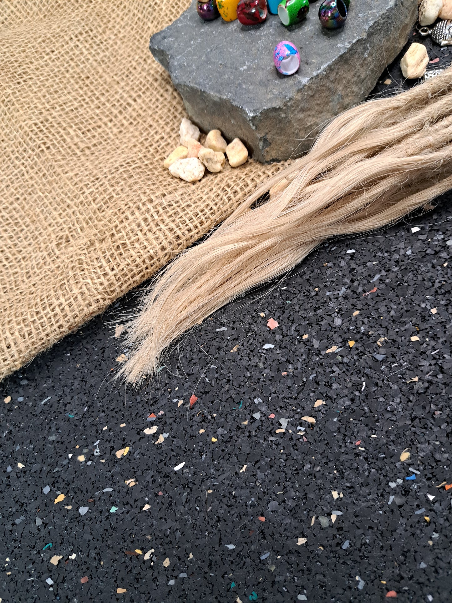 Dread Extensions Aschblond 35-40cm zum Flechten