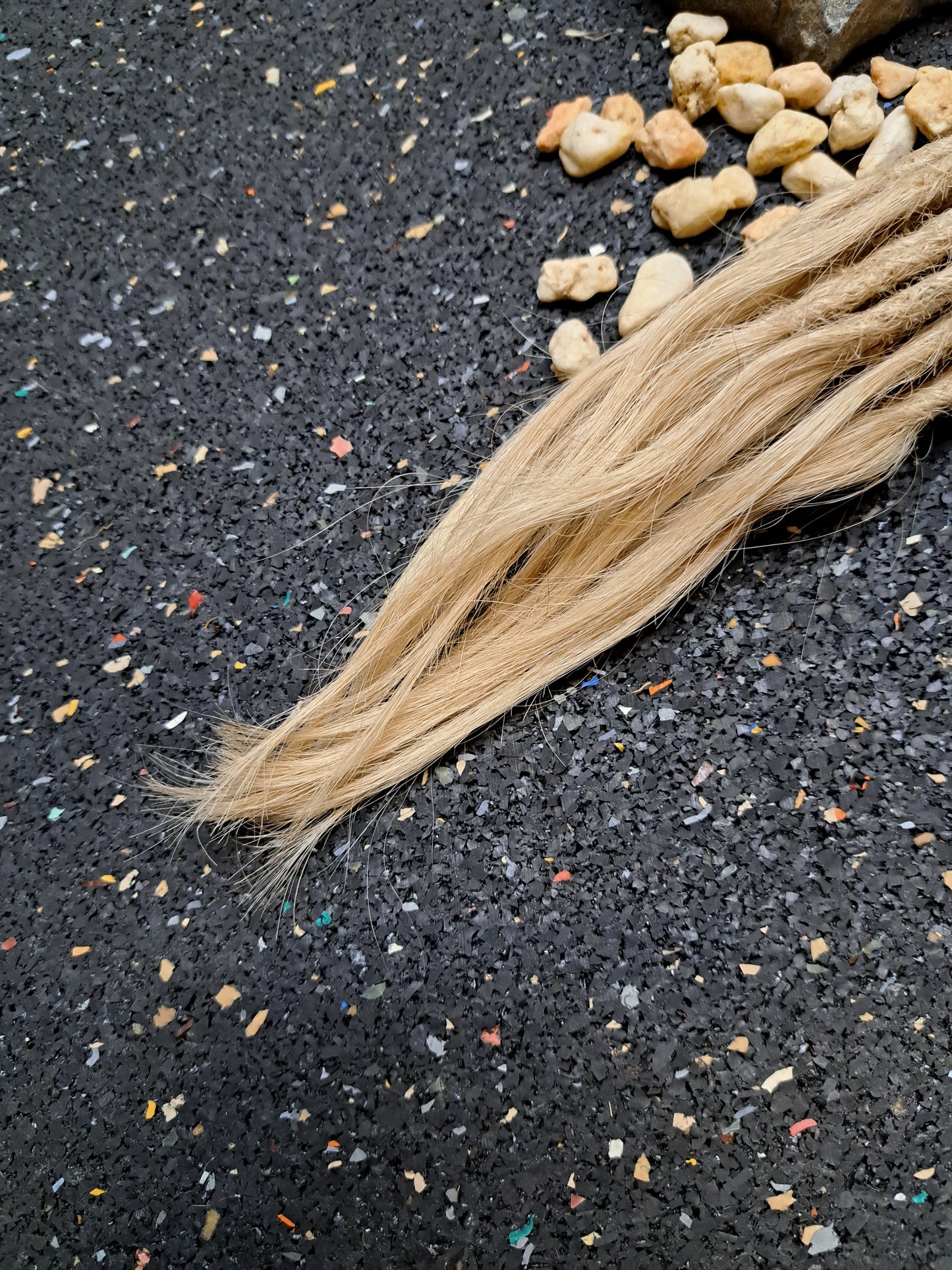 Dread Extensions Aschblond 45-50cm zum Flechten