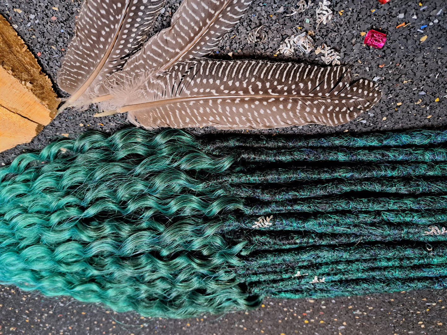Curly Dreadlocks Single Ended Dunkelgrün zu Hellgrün 55cm