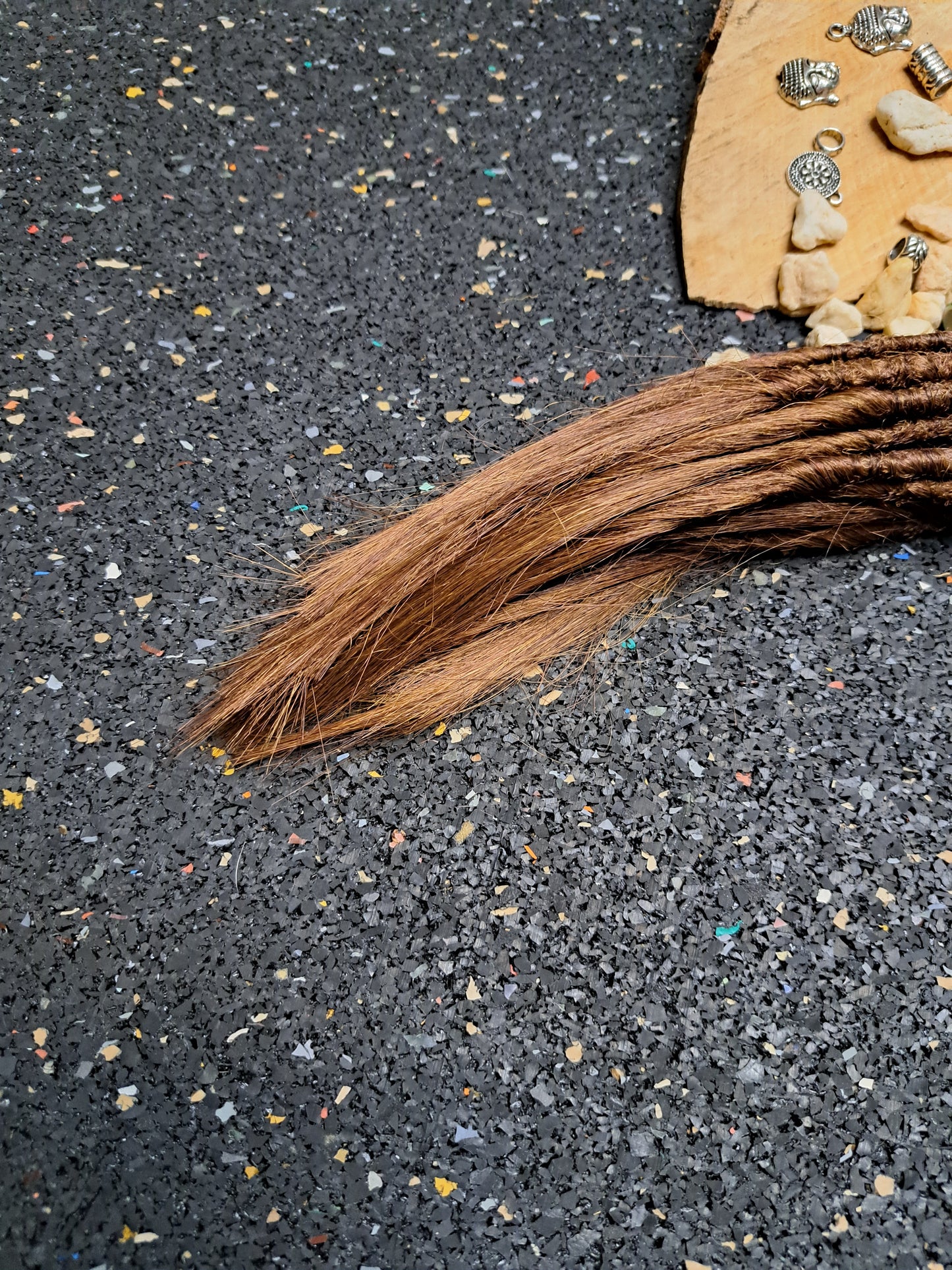 Synthetische Dreads Single Ended 50cm Haselnuss
