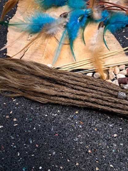 Dread Extensions Braun 35-40cm zum Flechten