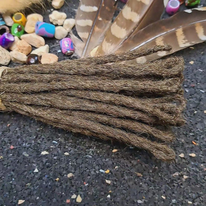 Dread Extensions Braun 35-40cm zum Flechten